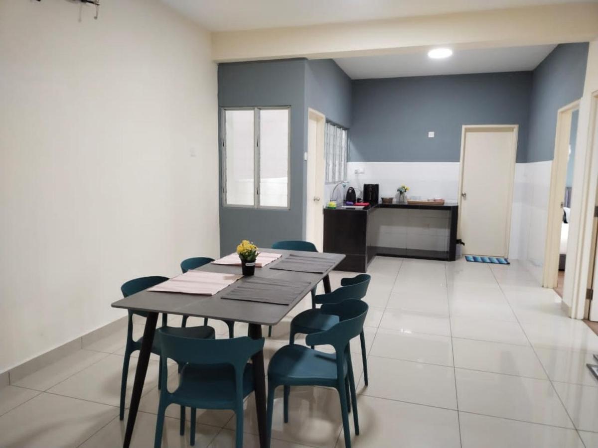 3 Bedrooms Big House Saville Cheras Mrt With Balcony 外观 照片