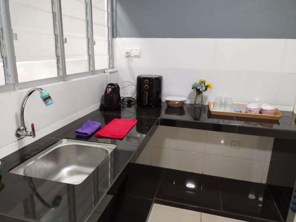 3 Bedrooms Big House Saville Cheras Mrt With Balcony 外观 照片